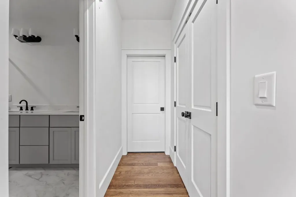 906 New Settlers Way Glenville NC 28736