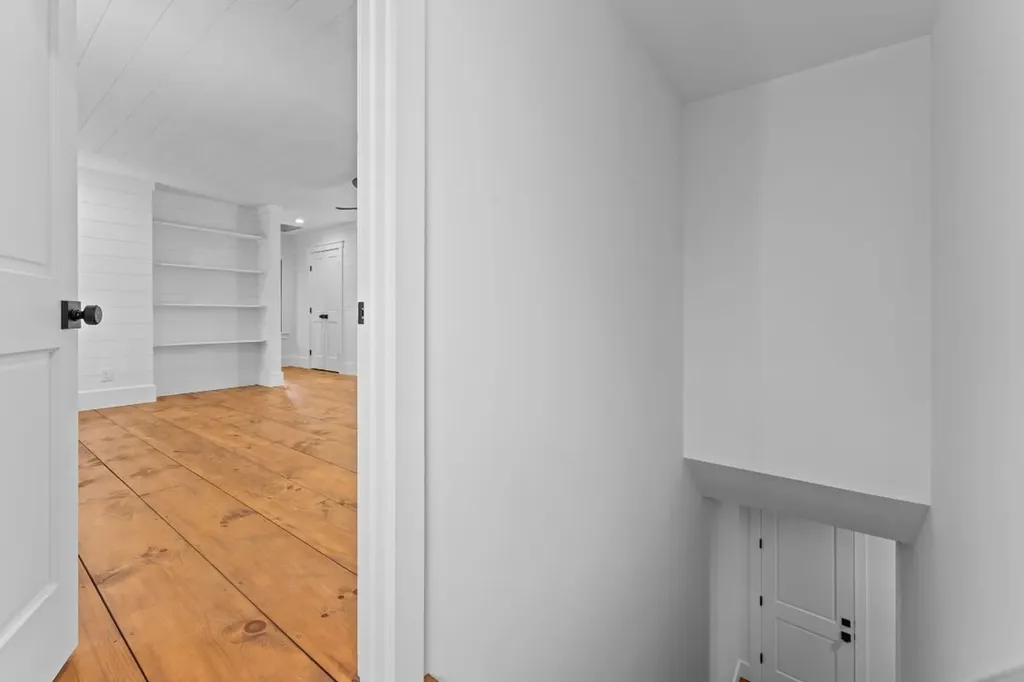 906 New Settlers Way Glenville NC 28736