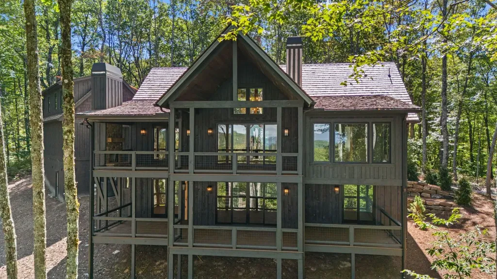 906 New Settlers Way Glenville NC 28736