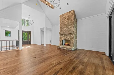 906 New Settlers Way Glenville NC 28736