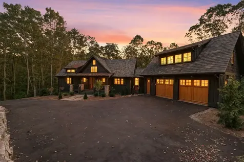 906 New Settlers Way Glenville NC 28736