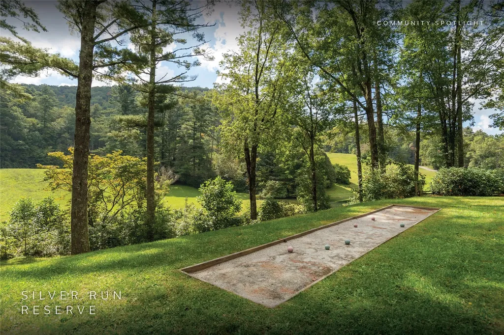 ME3 Old Chimney Road Cashiers NC 28717