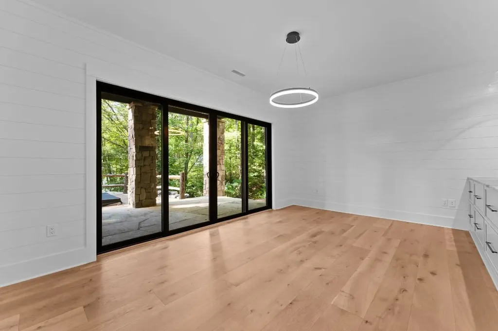 935 Glenshore Drive Cullowhee NC 28723