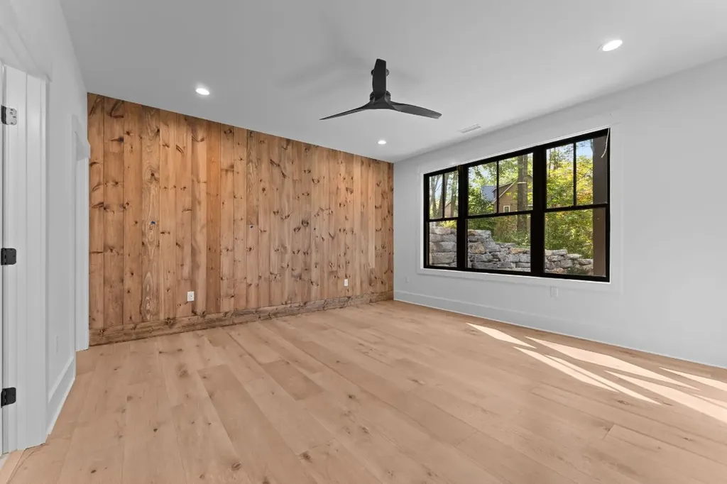 935 Glenshore Drive Cullowhee NC 28723