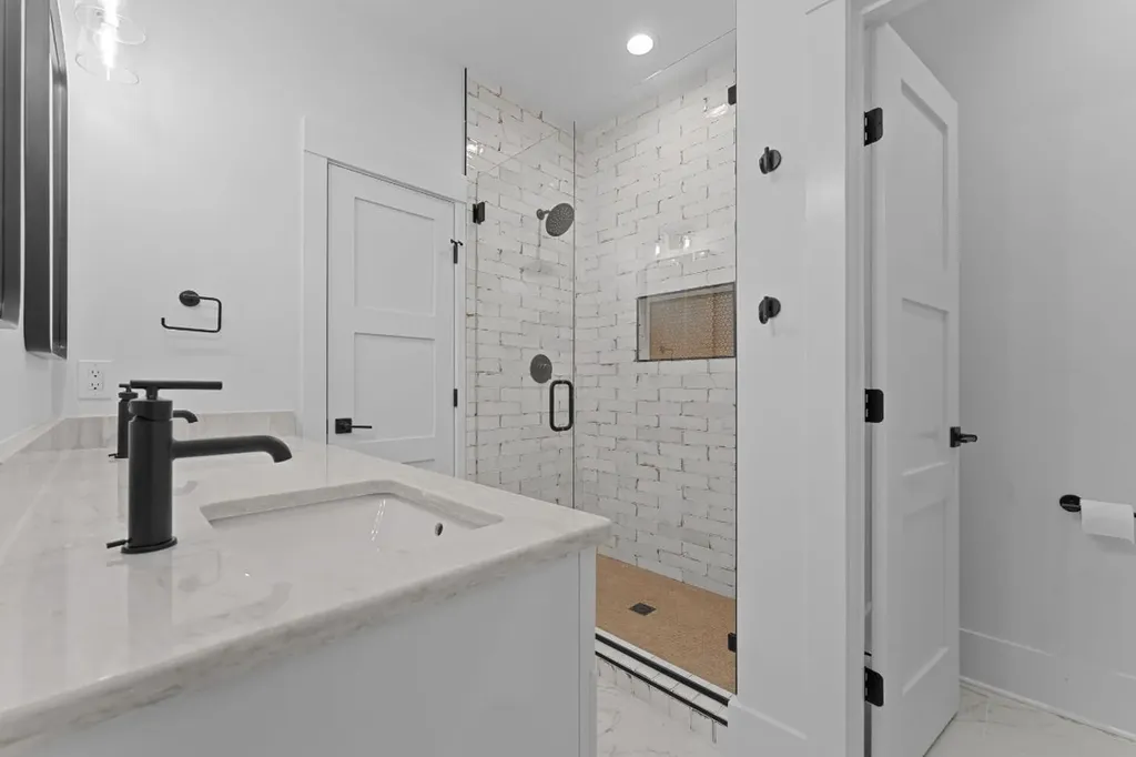 935 Glenshore Drive Cullowhee NC 28723