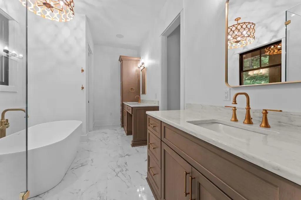 935 Glenshore Drive Cullowhee NC 28723