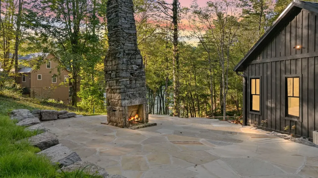 935 Glenshore Drive Cullowhee NC 28723