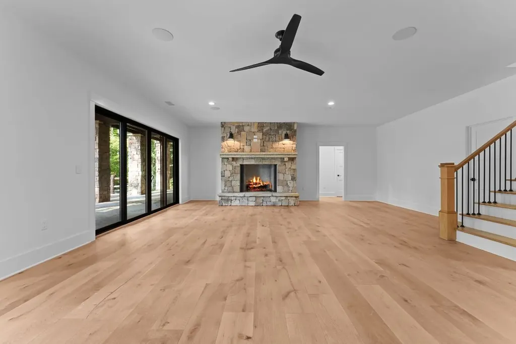 935 Glenshore Drive Cullowhee NC 28723