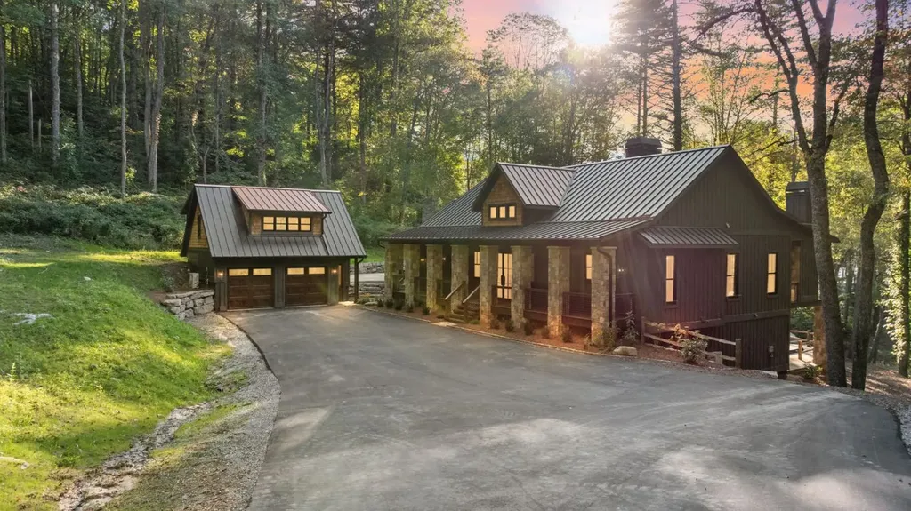 935 Glenshore Drive Cullowhee NC 28723