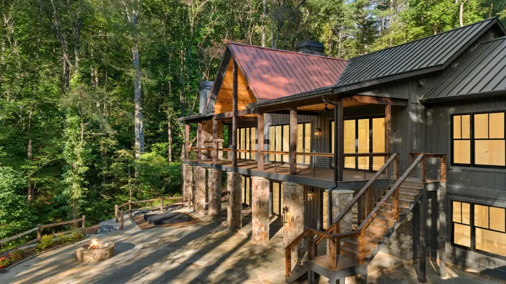 935 Glenshore Drive Cullowhee NC 28723