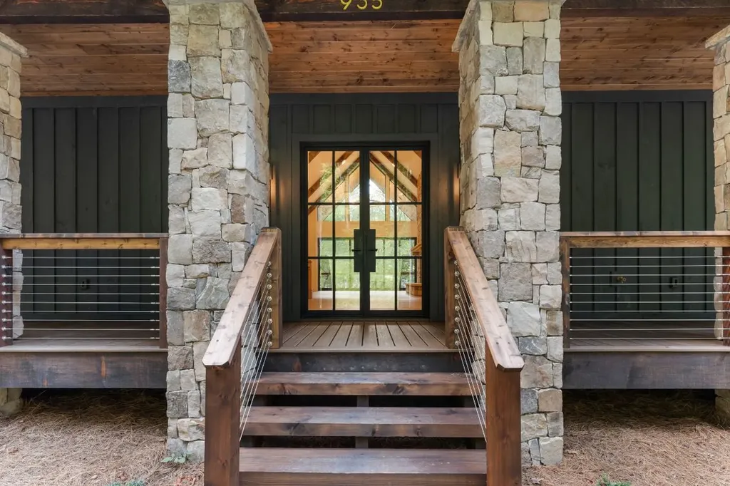 935 Glenshore Drive Cullowhee NC 28723