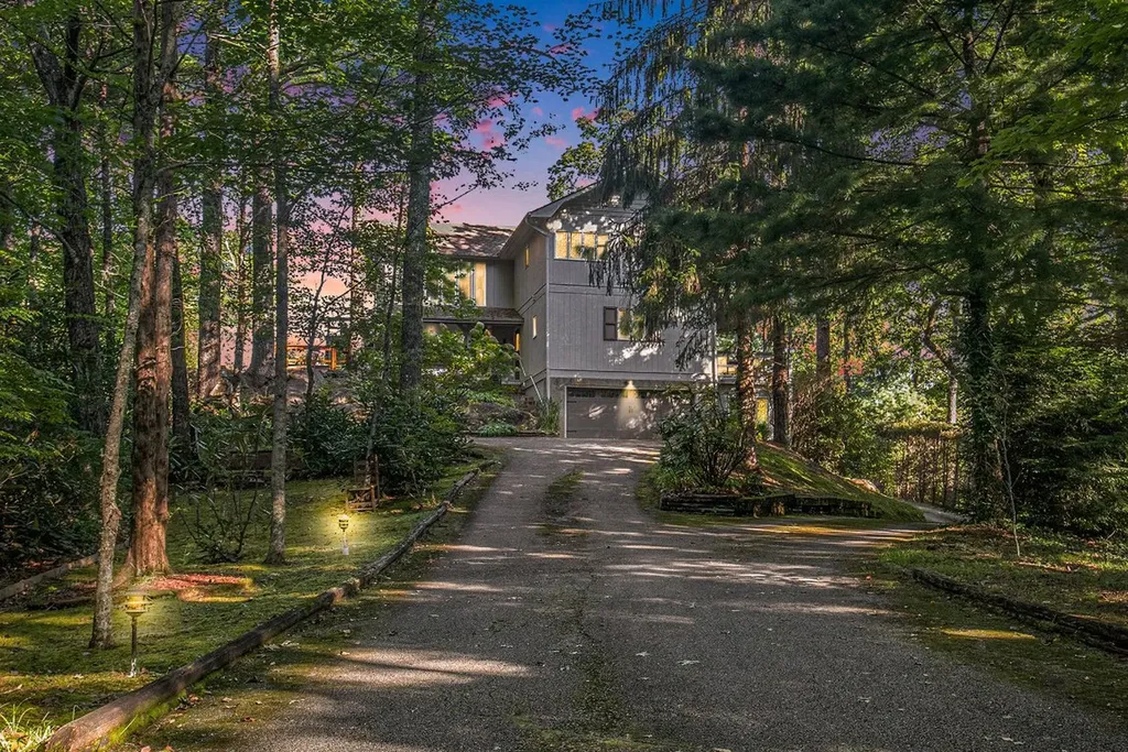 388 Alex Mountain Drive Sky Valley GA 30537