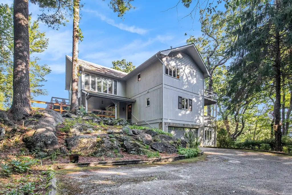 388 Alex Mountain Drive Sky Valley GA 30537