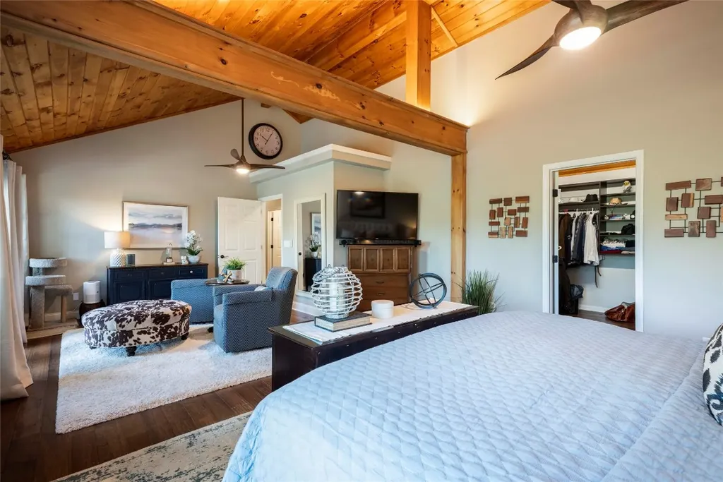 656 Far Away Hills Lake Toxaway NC 28747