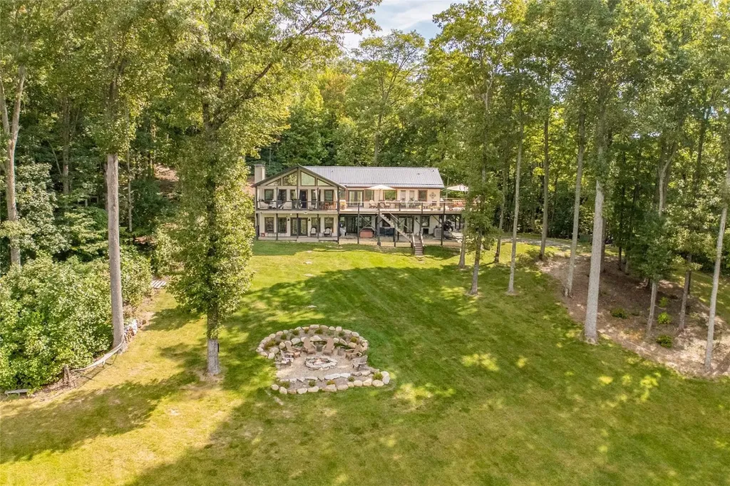 656 Far Away Hills Lake Toxaway NC 28747