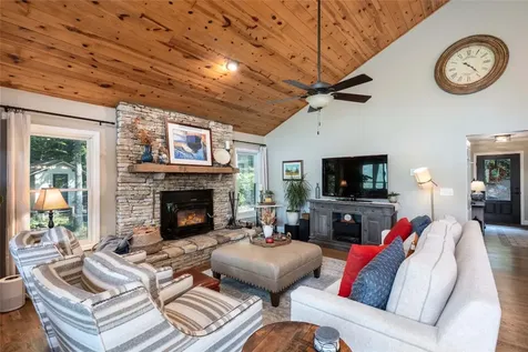 656 Far Away Hills Lake Toxaway NC 28747