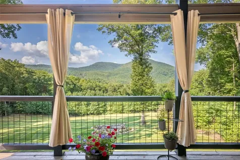 656 Far Away Hills Lake Toxaway NC 28747