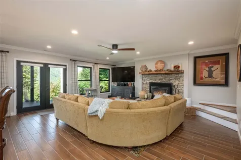 656 Far Away Hills Lake Toxaway NC 28747