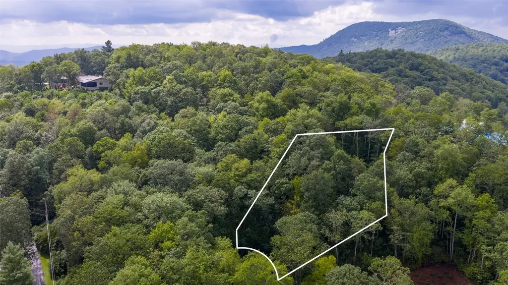 84 Eagle Crest Trail Road Highlands NC 28741