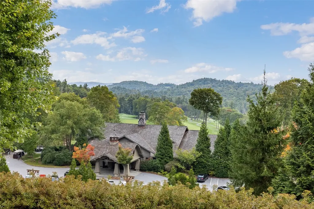 84 Eagle Crest Trail Road Highlands NC 28741