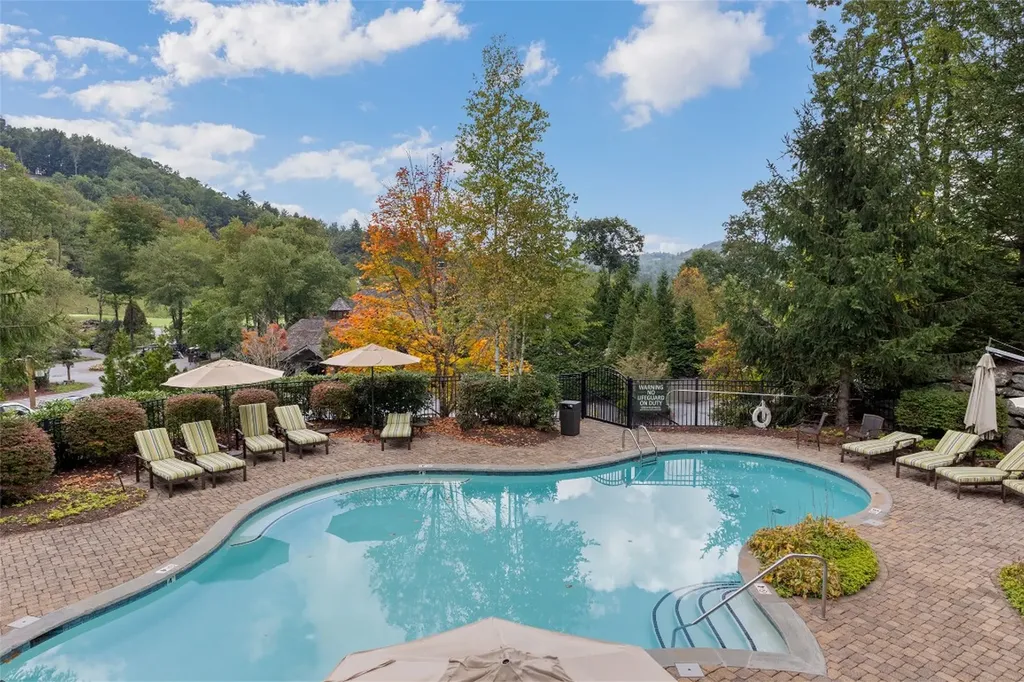 84 Eagle Crest Trail Road Highlands NC 28741