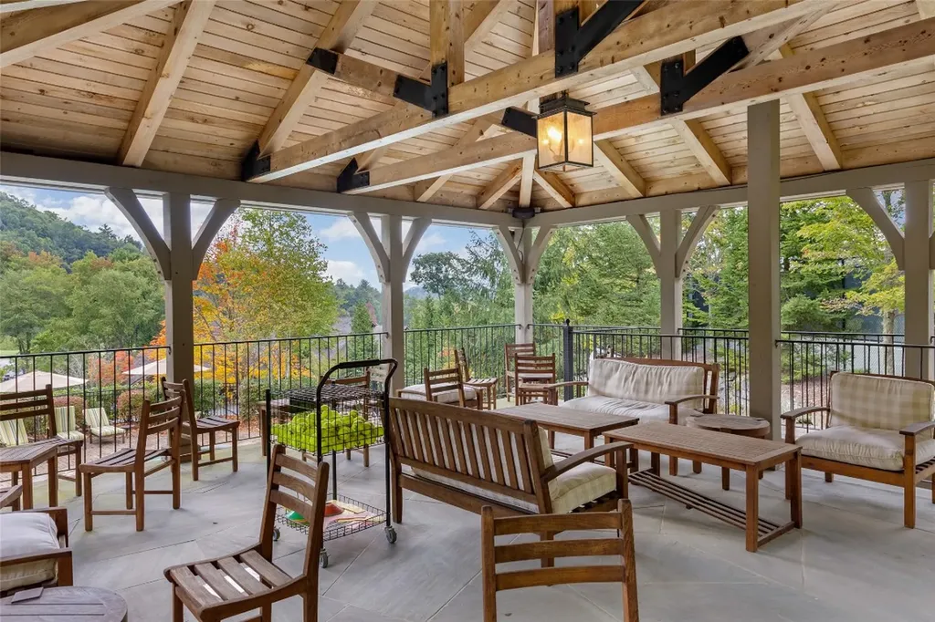 84 Eagle Crest Trail Road Highlands NC 28741