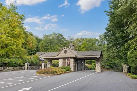 84 Eagle Crest Trail Road Highlands NC 28741