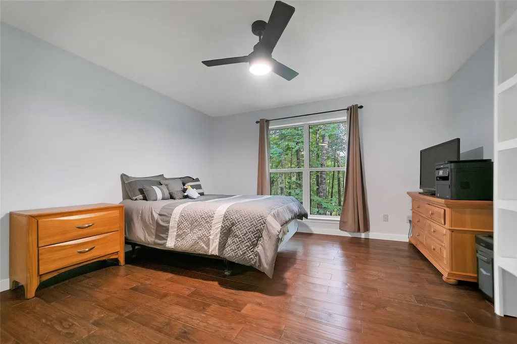 557 Country Club Estate Sapphire NC 28774