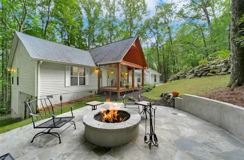 557 Country Club Estate Sapphire NC 28774