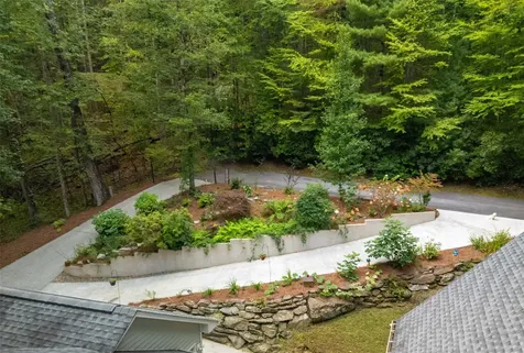 557 Country Club Estate Sapphire NC 28774