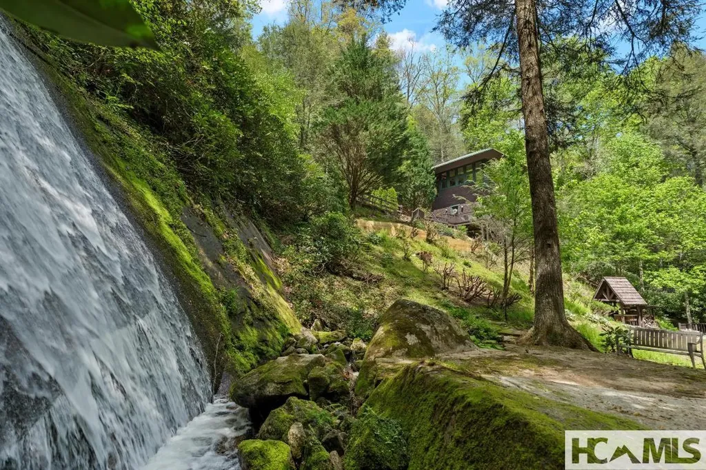 685 Gold Mine Road Highlands NC 28741