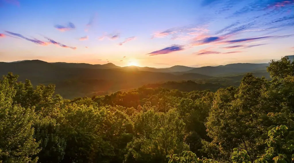 325 Round Top Mountain Road Sapphire NC 28774