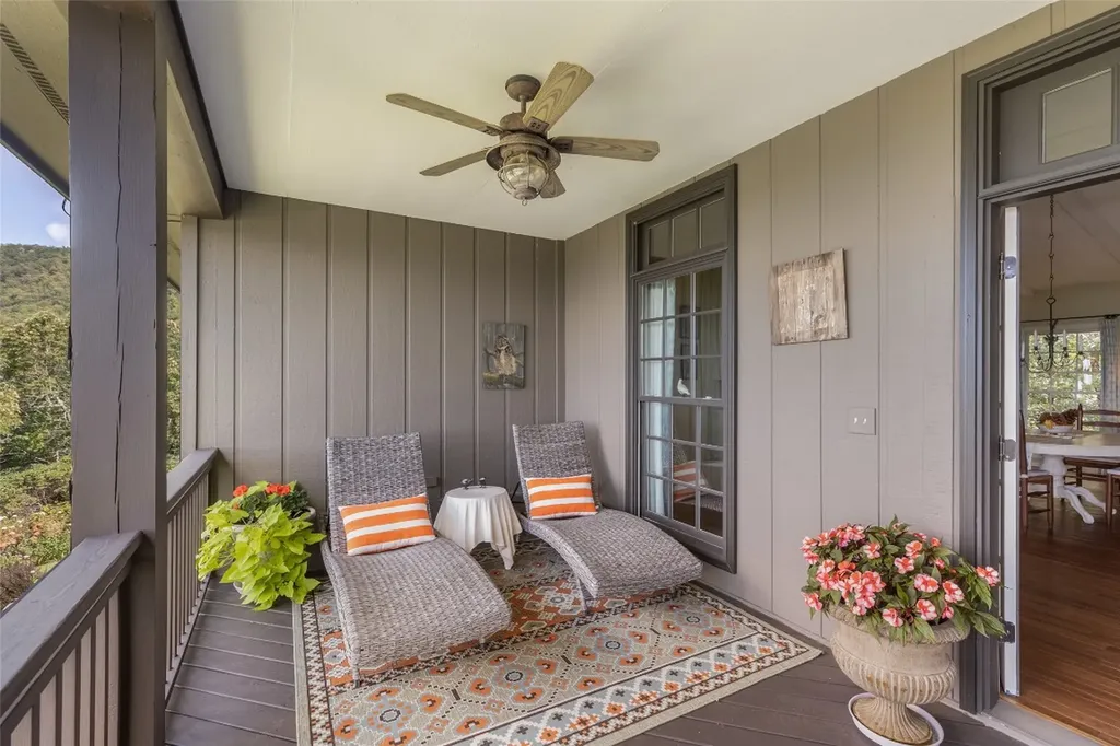 984 King Gap Road Highlands NC 28741