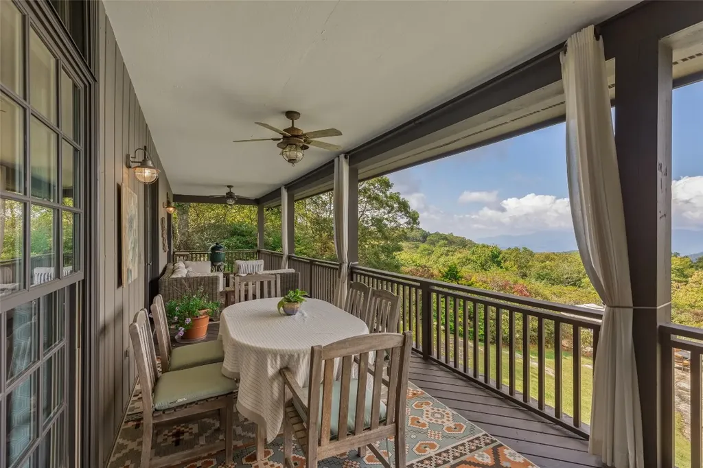 984 King Gap Road Highlands NC 28741