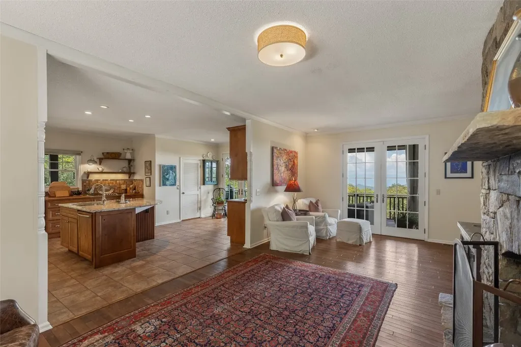 984 King Gap Road Highlands NC 28741