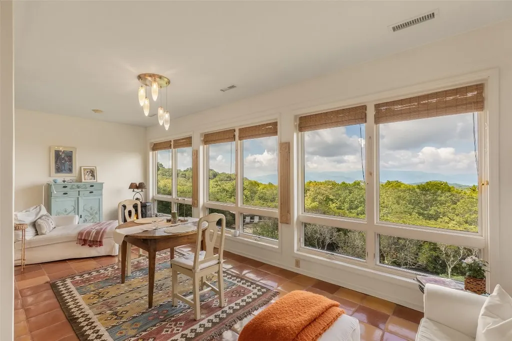 984 King Gap Road Highlands NC 28741