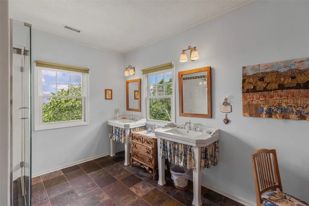 984 King Gap Road Highlands NC 28741