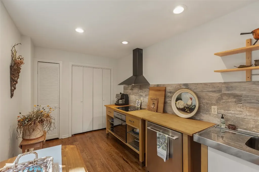 984 King Gap Road Highlands NC 28741