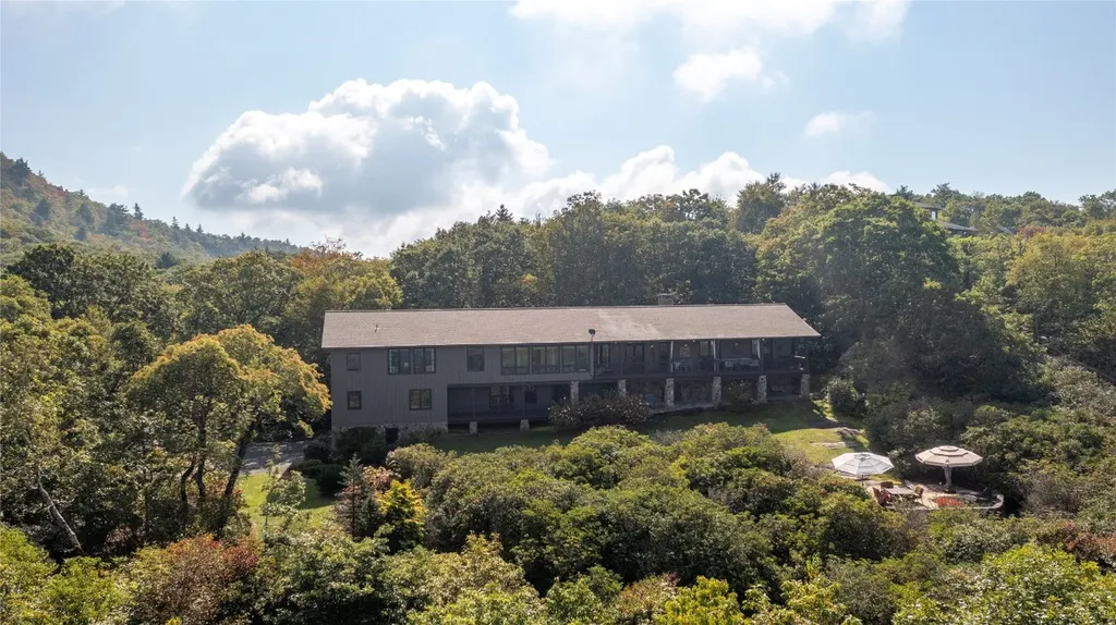 984 King Gap Road Highlands NC 28741