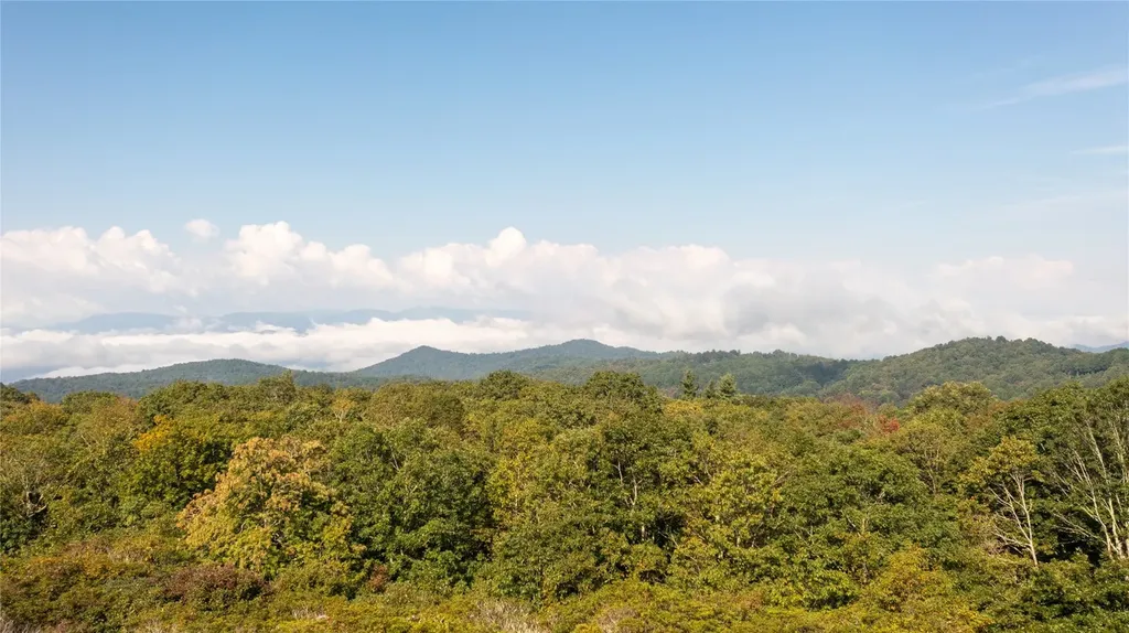 984 King Gap Road Highlands NC 28741