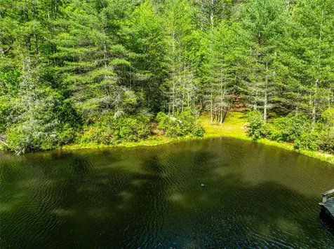 7 Crestwood Road Cashiers NC 28717