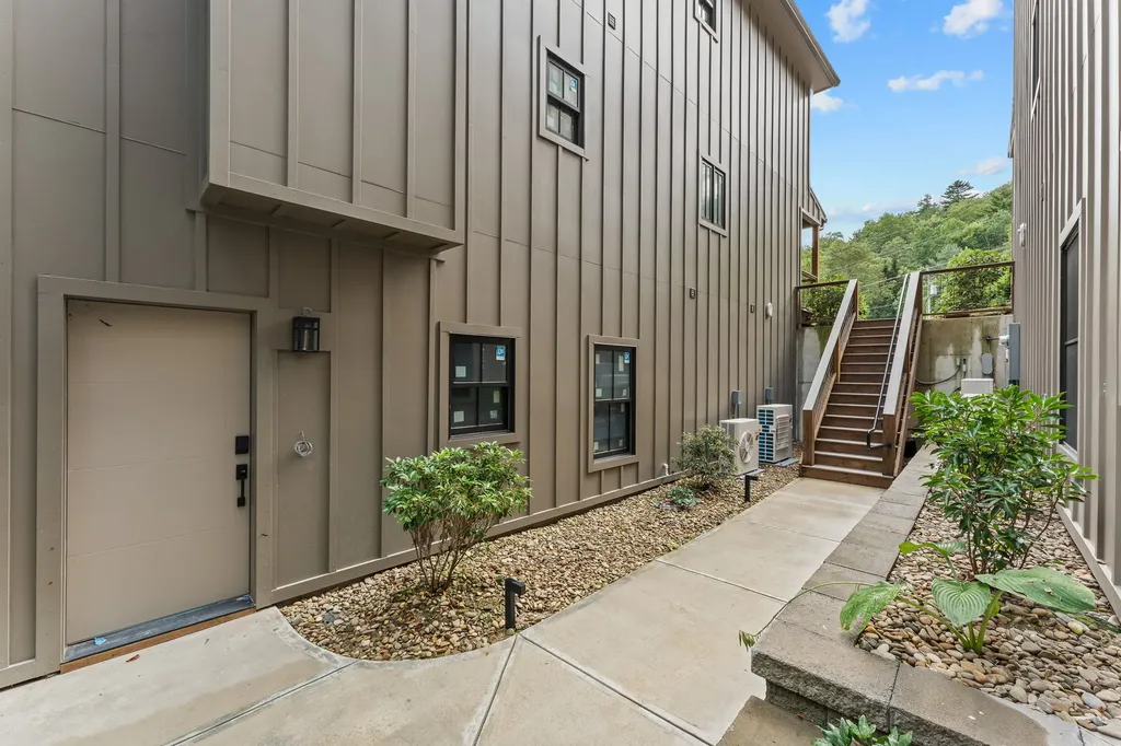 1081 Hicks Road Highlands NC 28741