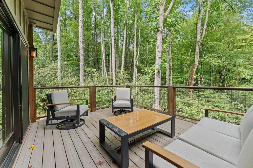 1077 Hicks Road Highlands NC 28741