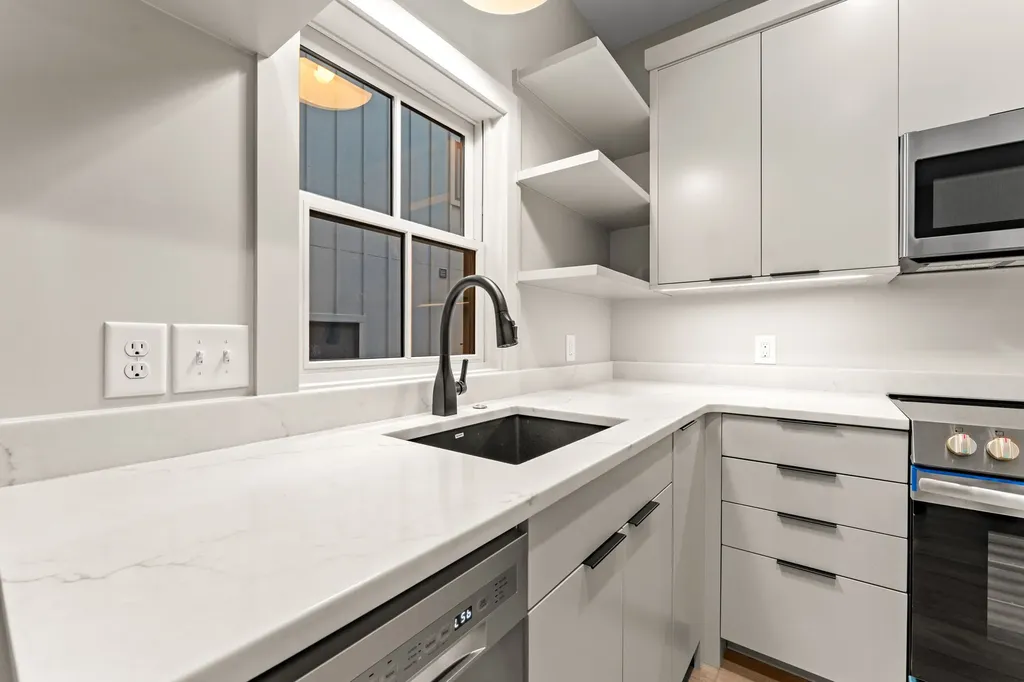 1085 Hicks Road Highlands NC 28741