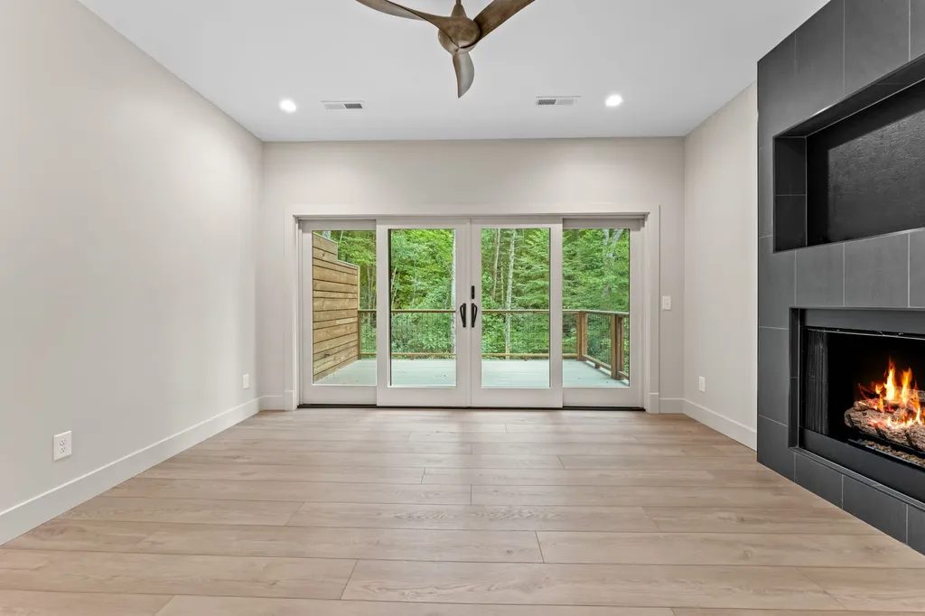 1085 Hicks Road Highlands NC 28741