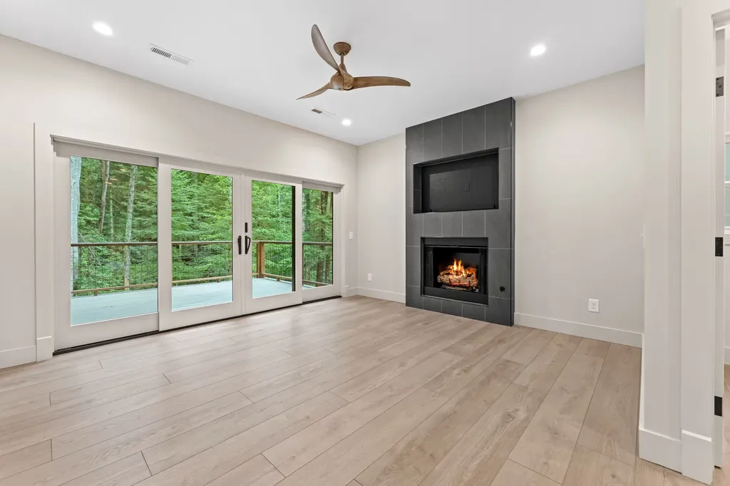 1085 Hicks Road Highlands NC 28741