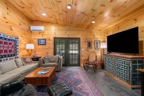 40-84 Spotted Bear Lane Highlands NC 28741