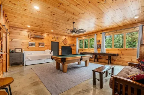 40-84 Spotted Bear Lane Highlands NC 28741