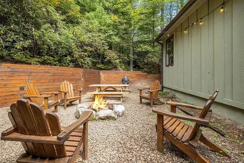 40-84 Spotted Bear Lane Highlands NC 28741