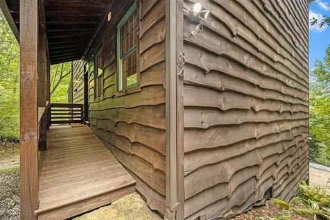 40-84 Spotted Bear Lane Highlands NC 28741